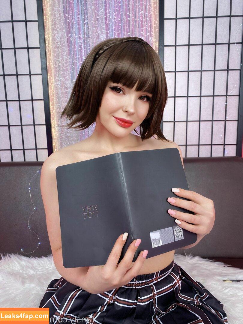 Catch_My_Vibe / catch_my_vibe.cosplay leaked photo photo #0899