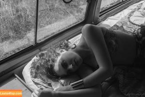 Caterina Ferioli photo #0074