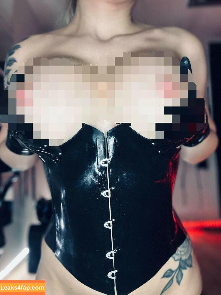 Cath28 / Mistress_cath28 leaked photo photo #0024