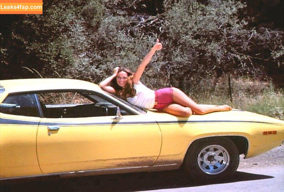 Catherine Bach / catherinebach leaked photo photo #0001