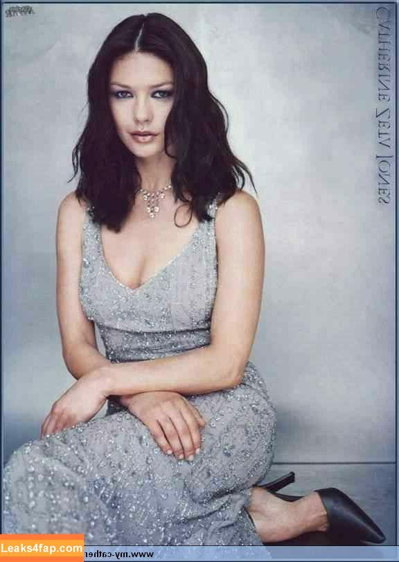 Catherine Zeta Jones / catherinezetajones leaked photo photo #0005