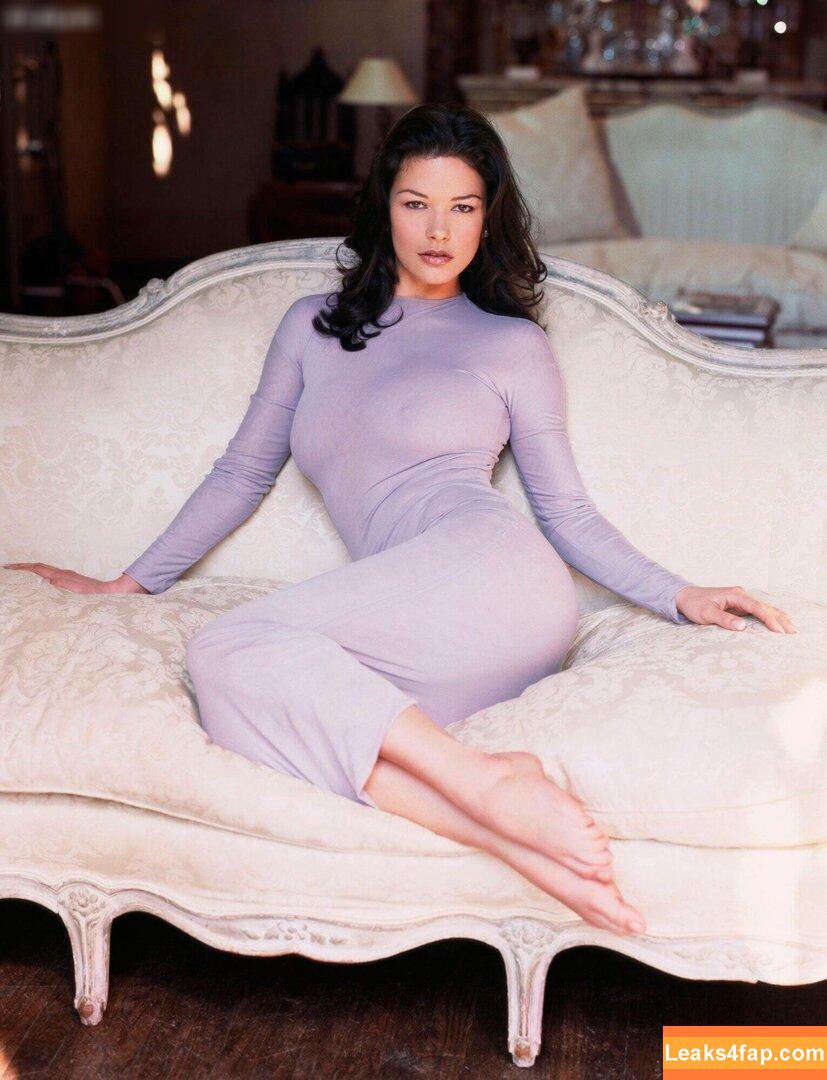 Catherine Zeta Jones / catherinezetajones leaked photo photo #0114