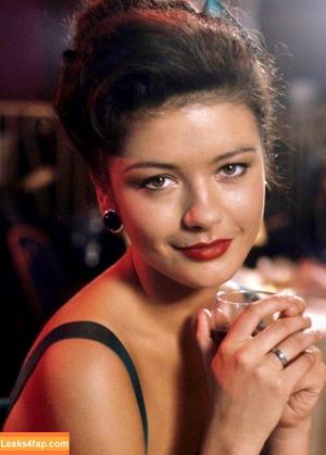 Catherine Zeta Jones photo #0111