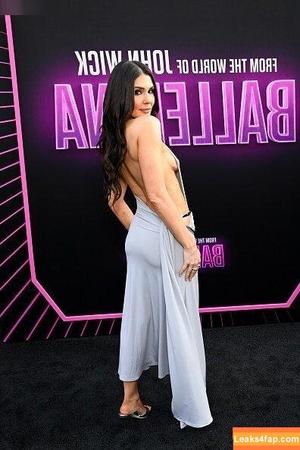 Cathy Kelley photo #1412