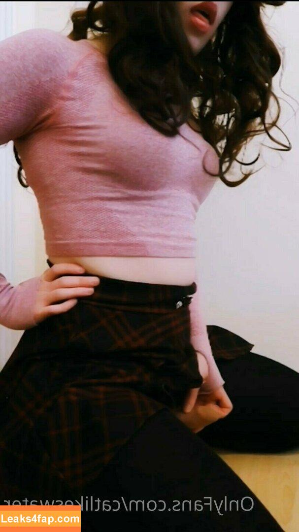 CatLikesWater / https: leaked photo photo #0010