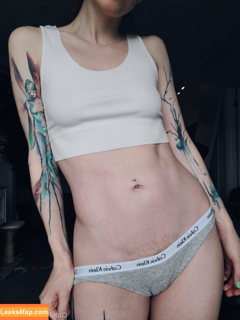 Catziilla / cptamaziing / thecatziilla leaked photo photo #0022