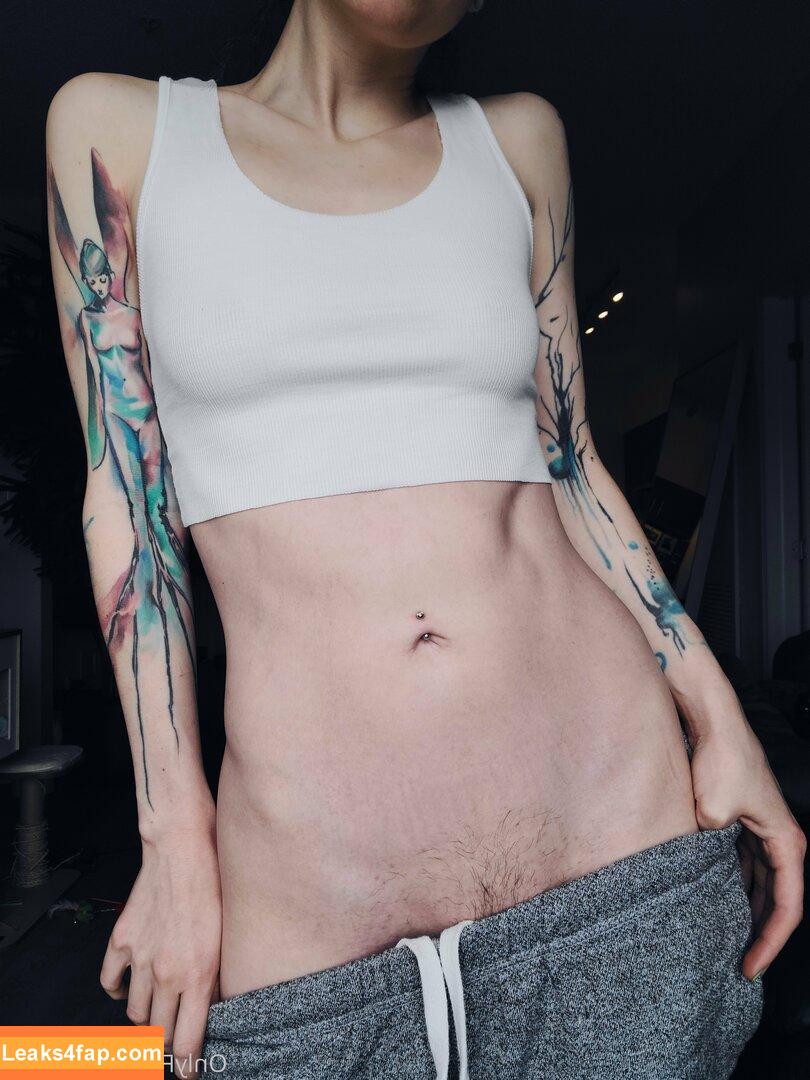 Catziilla / cptamaziing / thecatziilla leaked photo photo #0033