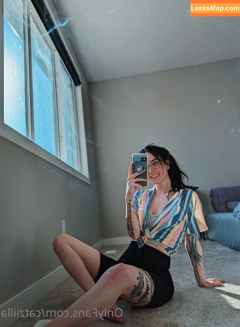 Catziilla / cptamaziing / thecatziilla leaked photo photo #0178