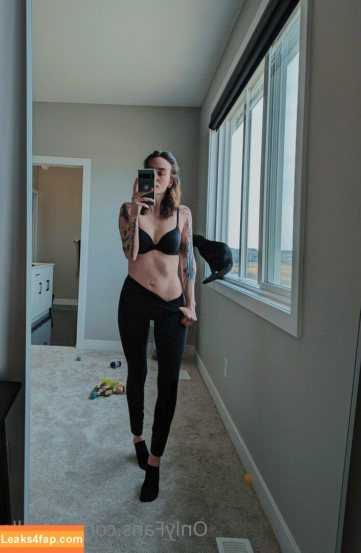 Catziilla / cptamaziing / thecatziilla leaked photo photo #0255