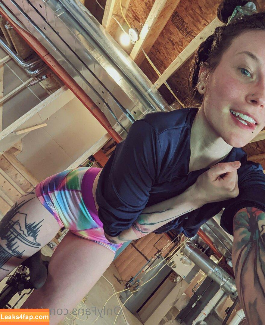 Catziilla / cptamaziing / thecatziilla leaked photo photo #0369