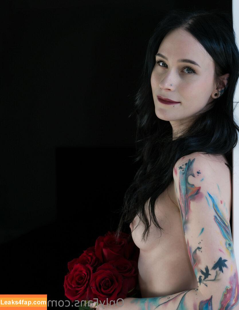 Catziilla / cptamaziing / thecatziilla leaked photo photo #0493