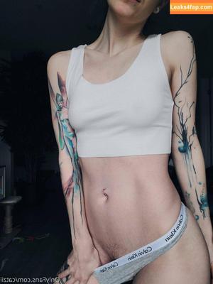 Catziilla photo #0026