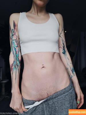 Catziilla photo #0032