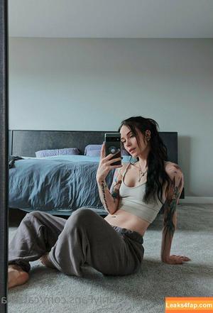 Catziilla photo #0338