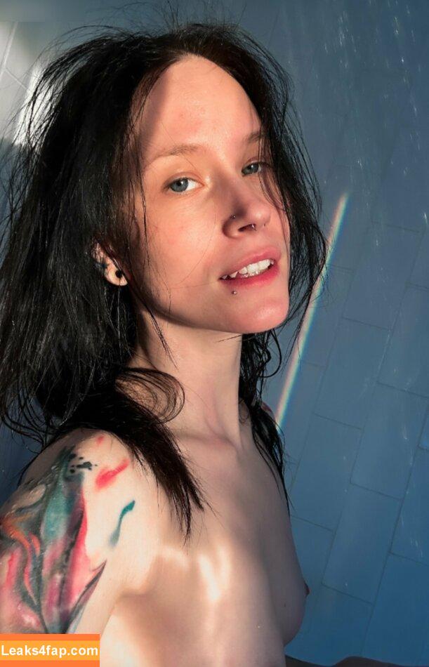 Catziilla / cptamaziing / thecatziilla leaked photo photo #1335