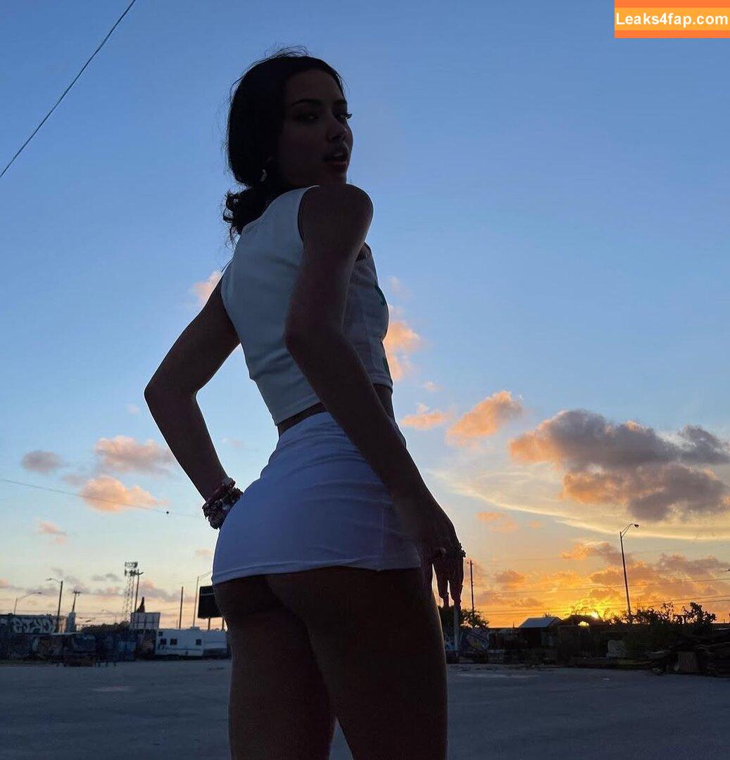 Cecile Proulx / cecile_prlx / https: leaked photo photo #0002