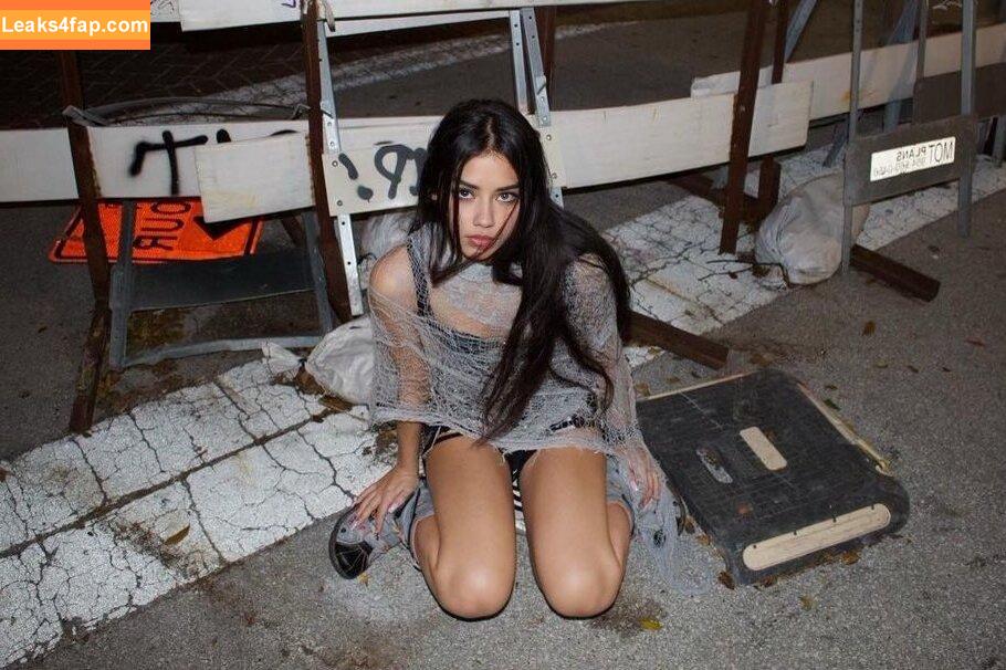 Cecile Proulx / cecile_prlx / https: leaked photo photo #0003