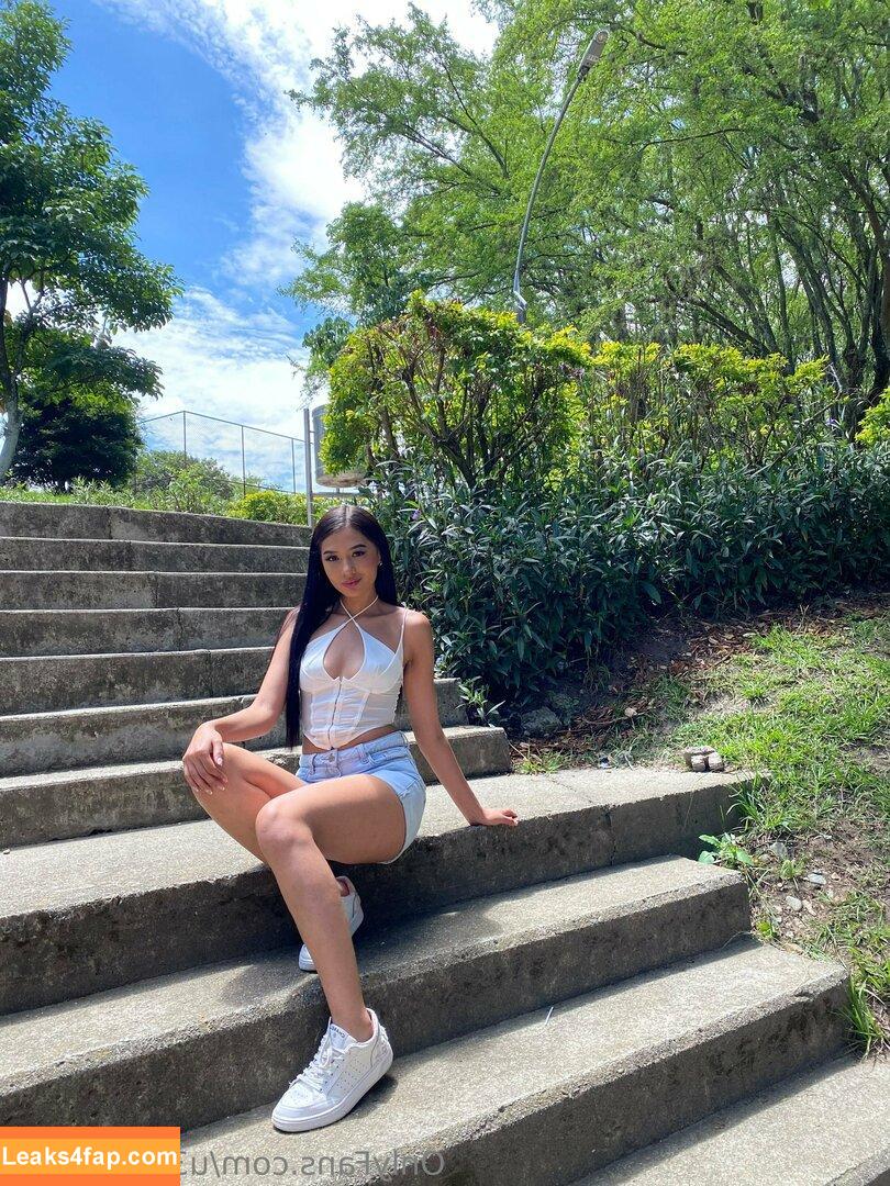 cecilia.suarez /  leaked photo photo #0003