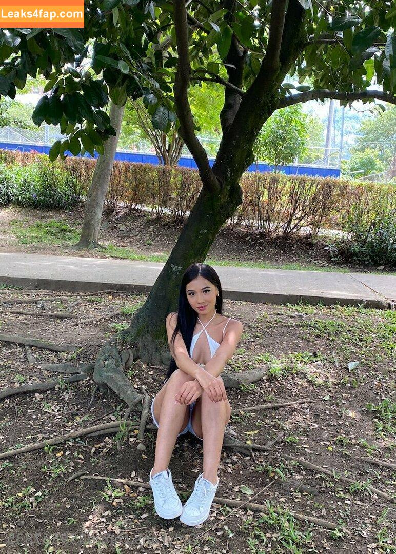cecilia.suarez /  leaked photo photo #0011