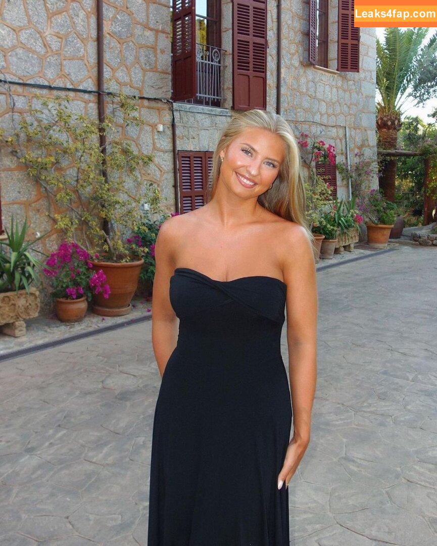 Cecilia Teigen /  leaked photo photo #0005
