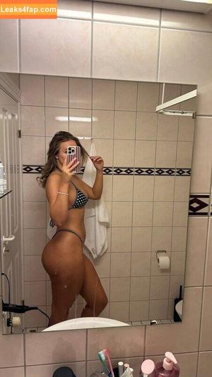 Cecilie Hoyer photo #0300