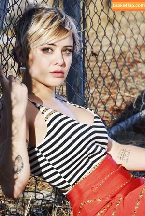 Celebrity Guilty Pleasures & Underrated Women фото #0009