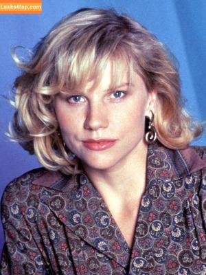 Celebrity Guilty Pleasures & Underrated Women фото #0015