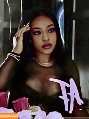 Celebrity Guilty Pleasures & Underrated Women фото #0080