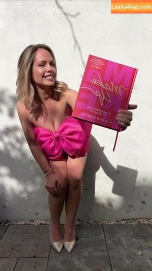 Celebrity Guilty Pleasures & Underrated Women фото #0096