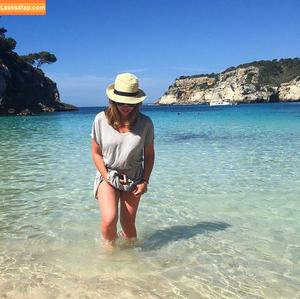 Celebrity Guilty Pleasures & Underrated Women фото #0100