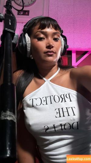 Celebrity Guilty Pleasures & Underrated Women photo #0242