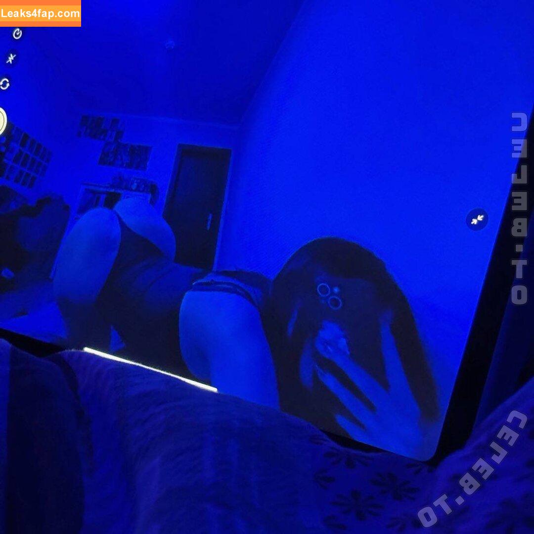 celiiimichelle / celiivamp / celivamp / dirtylittlevampire / https: leaked photo photo #0035