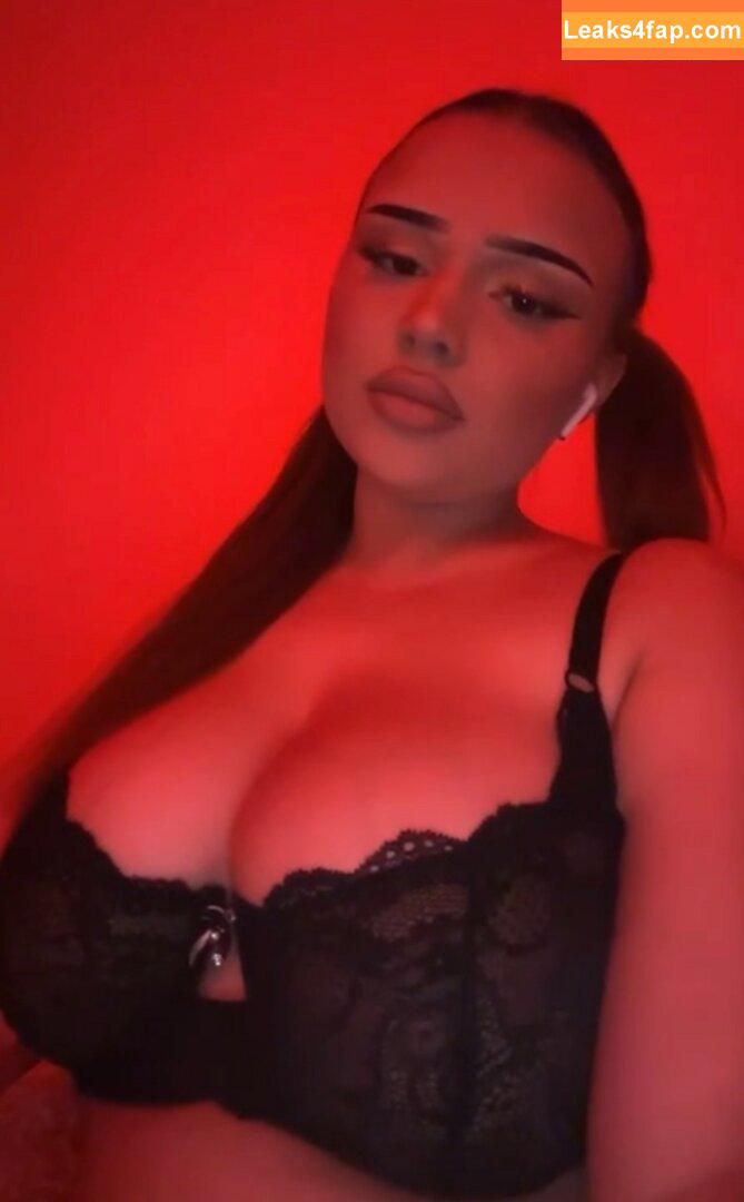 Celina.melon / cherrycoco03 leaked photo photo #0048