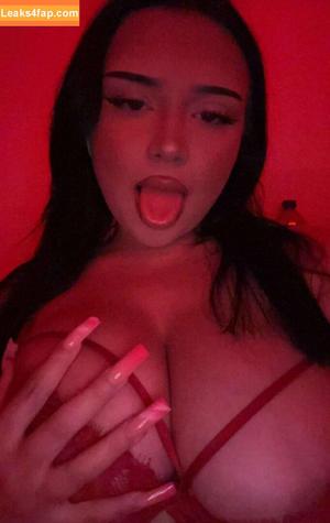 Celina.melon photo #0039