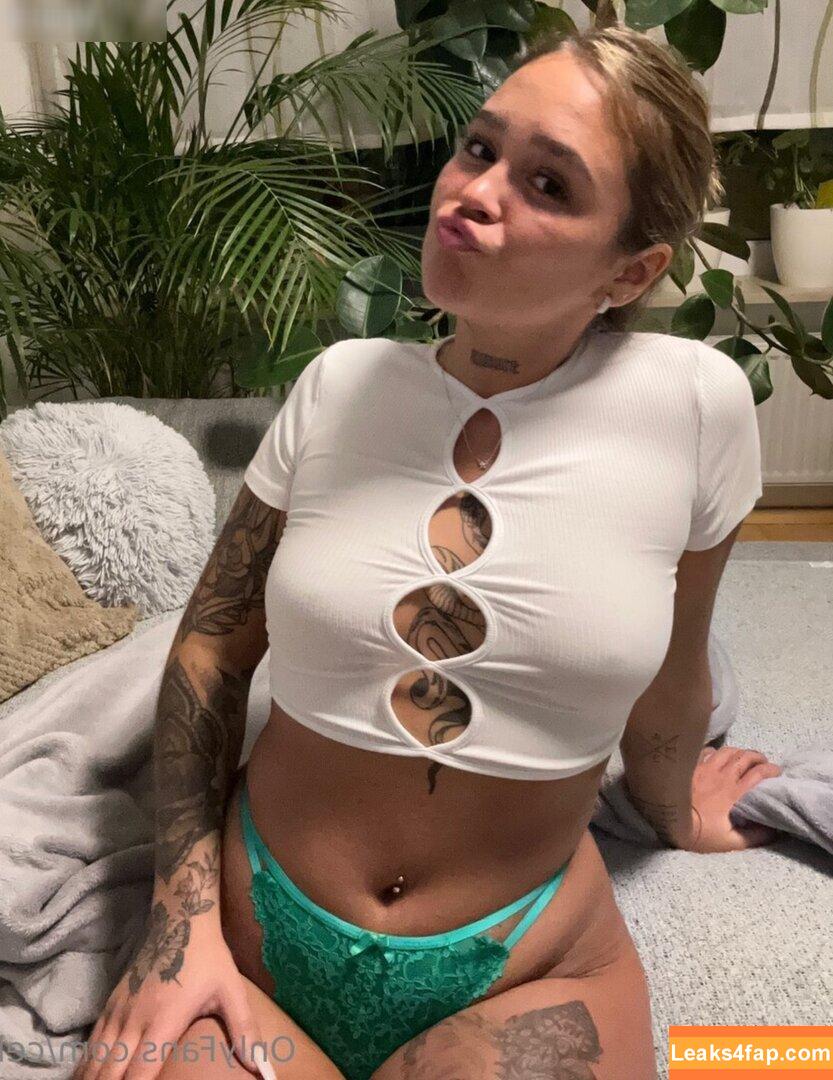 Celina Pop / celina_pp / celinapp слитое фото фото #0163