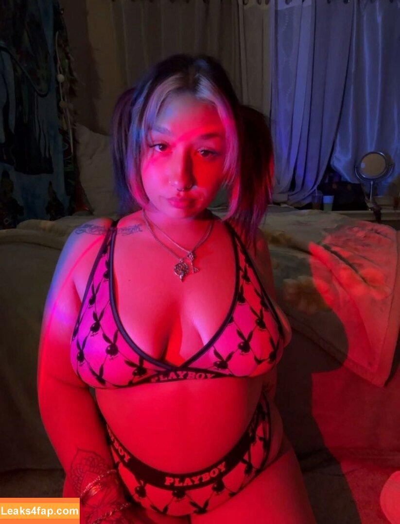 celinarenaee / celinarenee leaked photo photo #0004