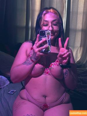 celinarenaee photo #0006