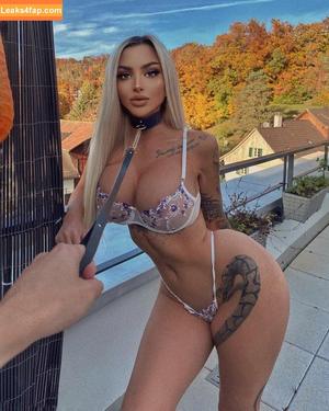 Celine Centino photo #0172