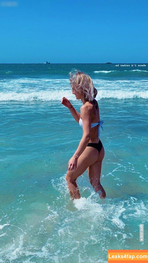 Celine Chiara Schumer /  leaked photo photo #0036