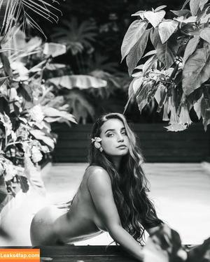 Céline Fairon photo #0377