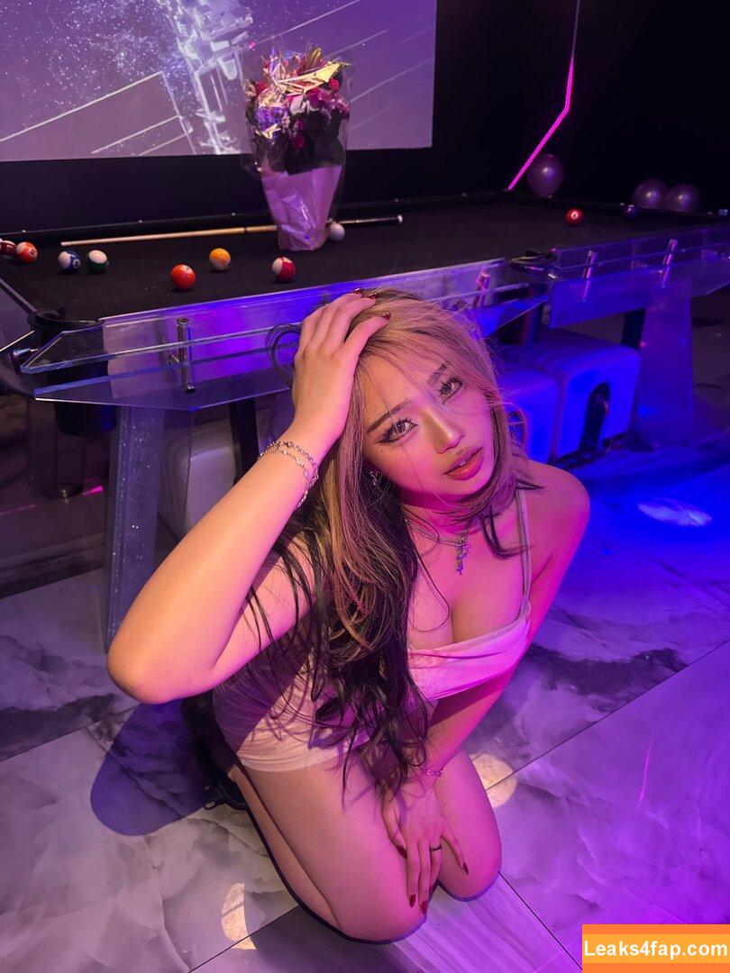 cellow111 / annie zheng leaked photo photo #0143