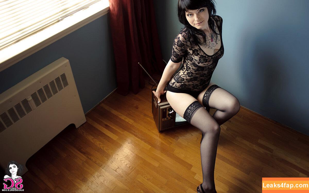 Cere Suicide /  leaked photo photo #0017