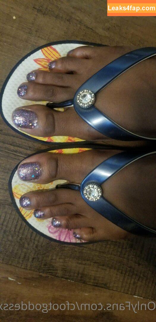 cfootgoddessx / chocolate_foot_goddess leaked photo photo #0038