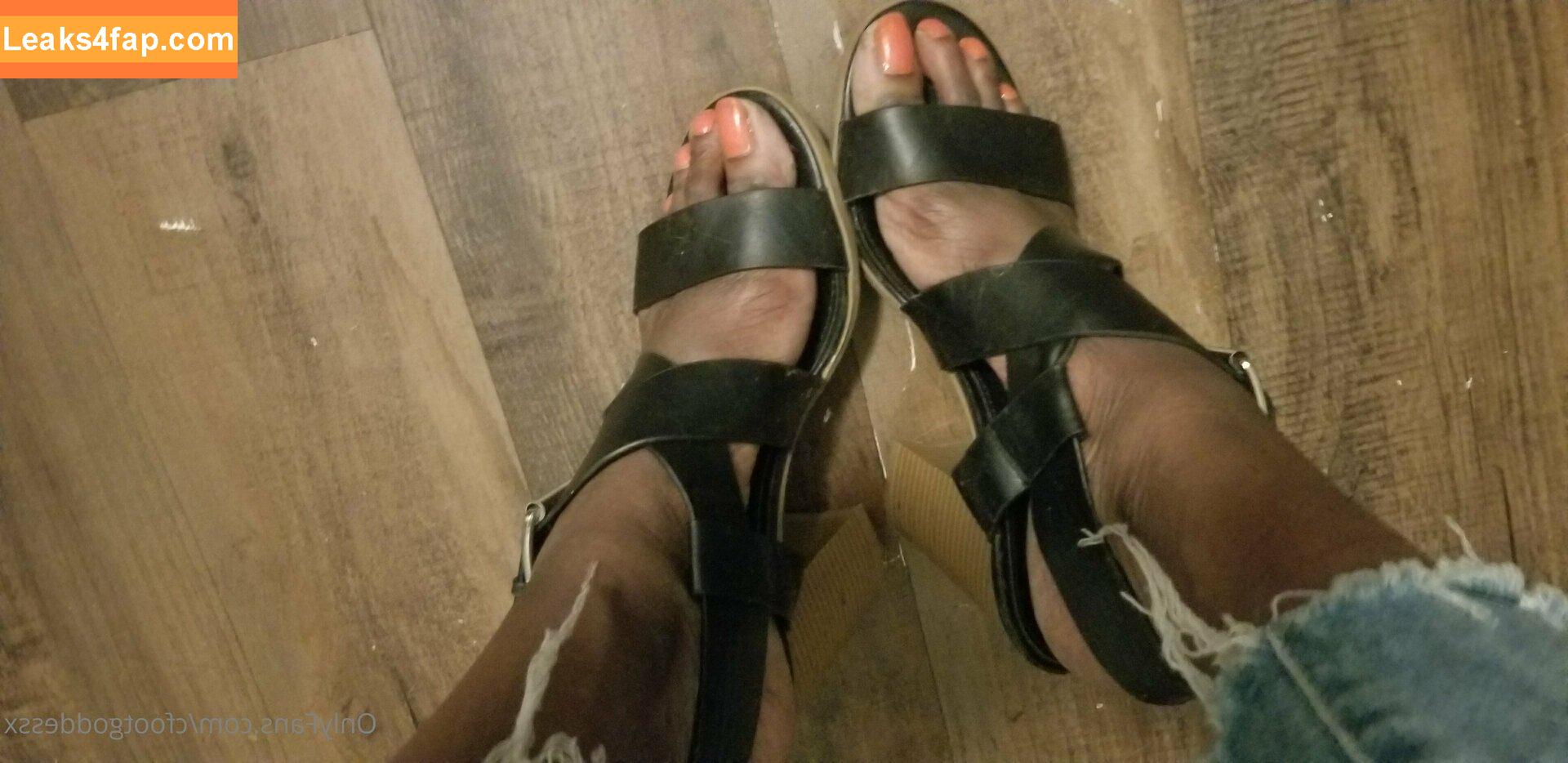 cfootgoddessx / chocolate_foot_goddess leaked photo photo #0043