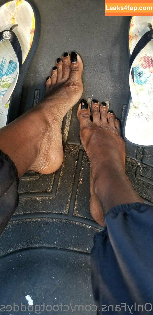 cfootgoddessx / chocolate_foot_goddess leaked photo photo #0047