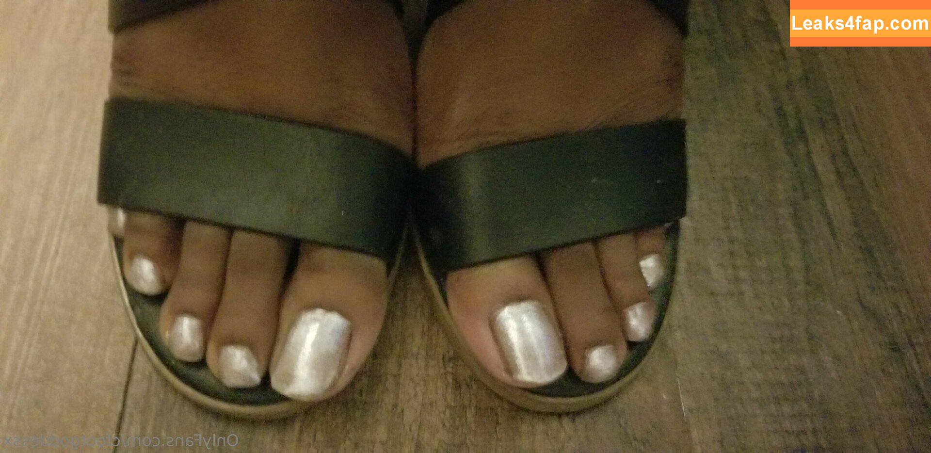 cfootgoddessx / chocolate_foot_goddess leaked photo photo #0049