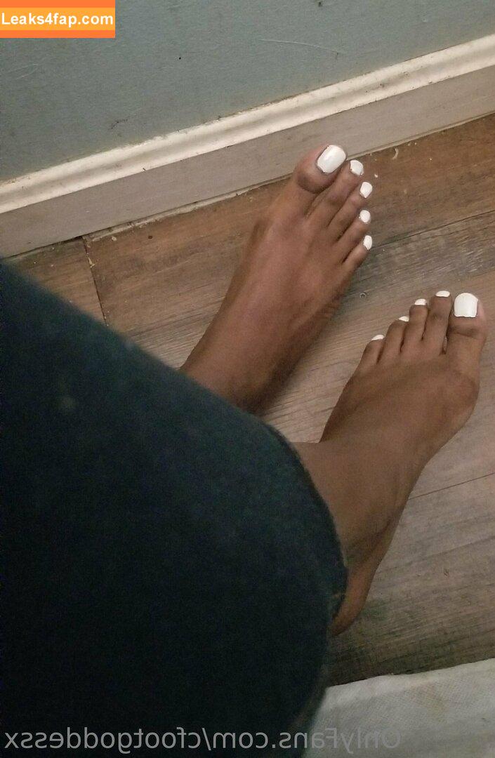 cfootgoddessx / chocolate_foot_goddess leaked photo photo #0050