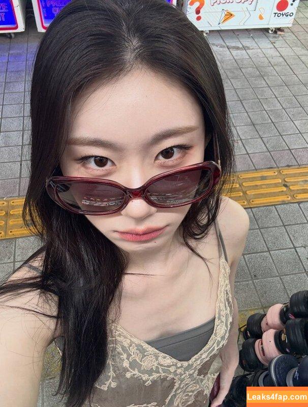 Chaeryeong / ITZY (채령 / chaerrry0 leaked photo photo #0229