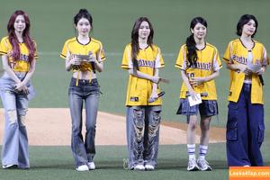 Chaeryeong photo #0119