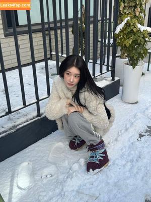 Chaeryeong photo #0166